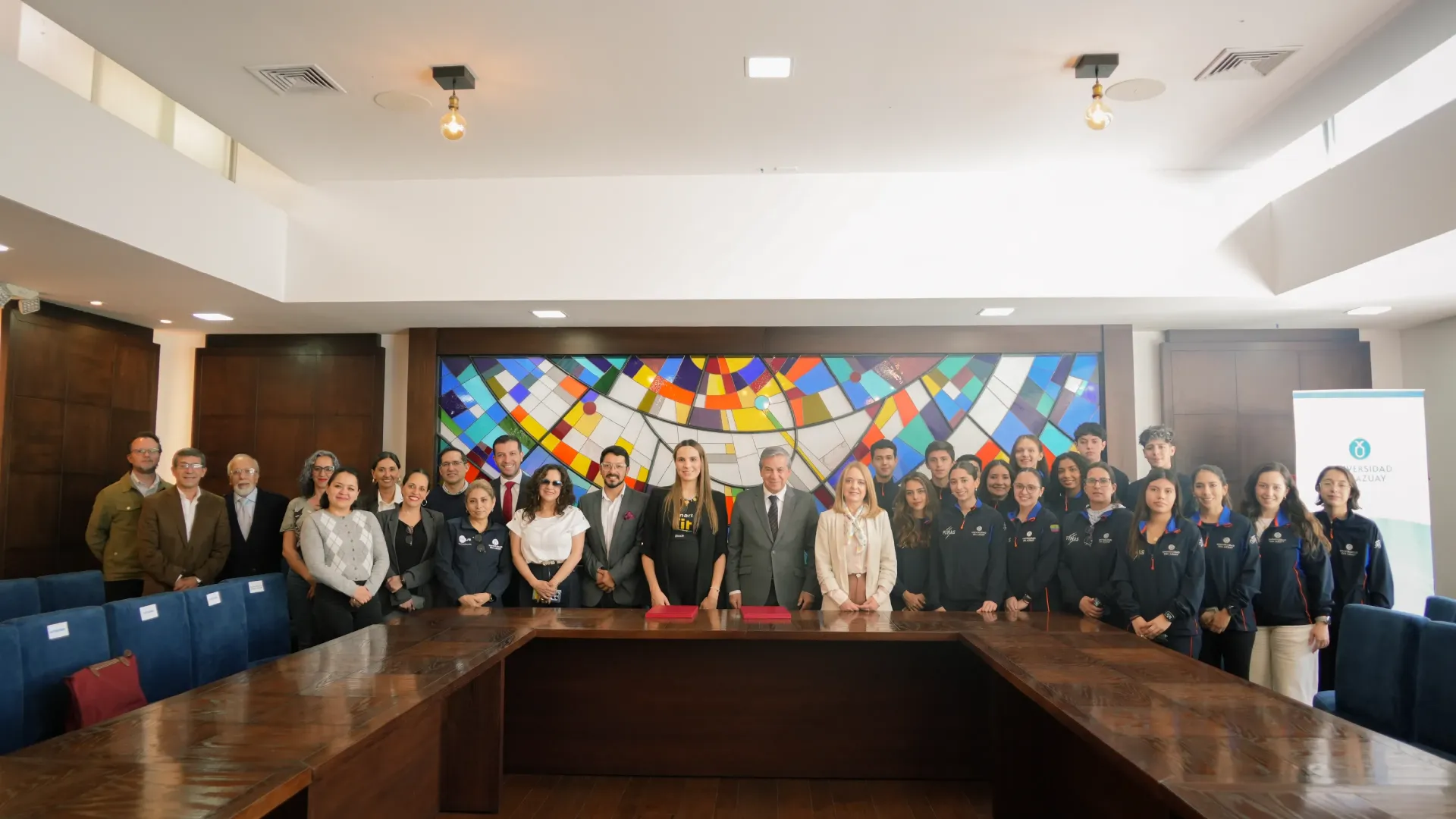 La Universidad del Azuay y Smart Fit Ecuador firmaron convenio interinstitucional