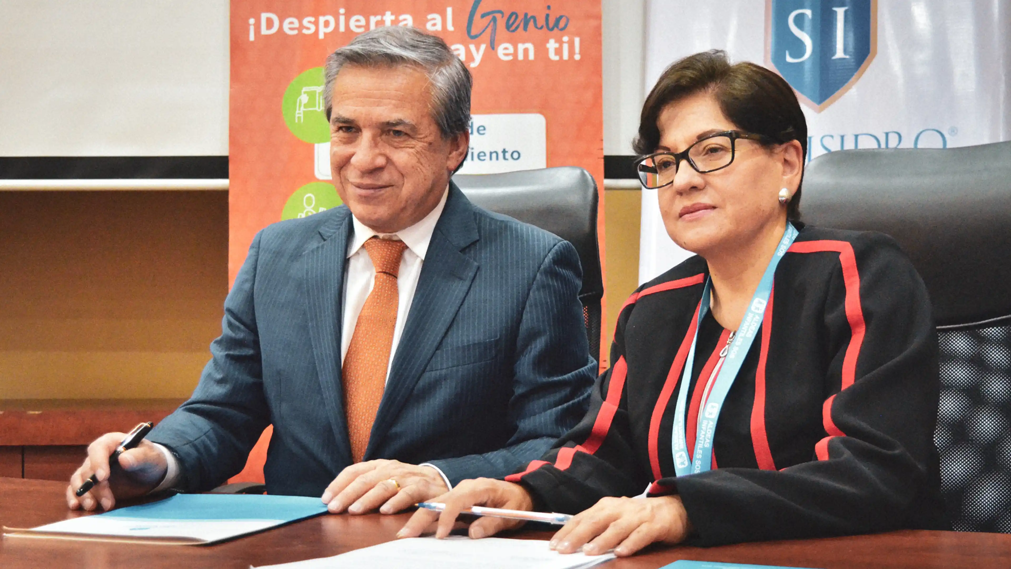 Firma de Convenio entre la Organización Aldeas SOS y la Universidad del Azuay para