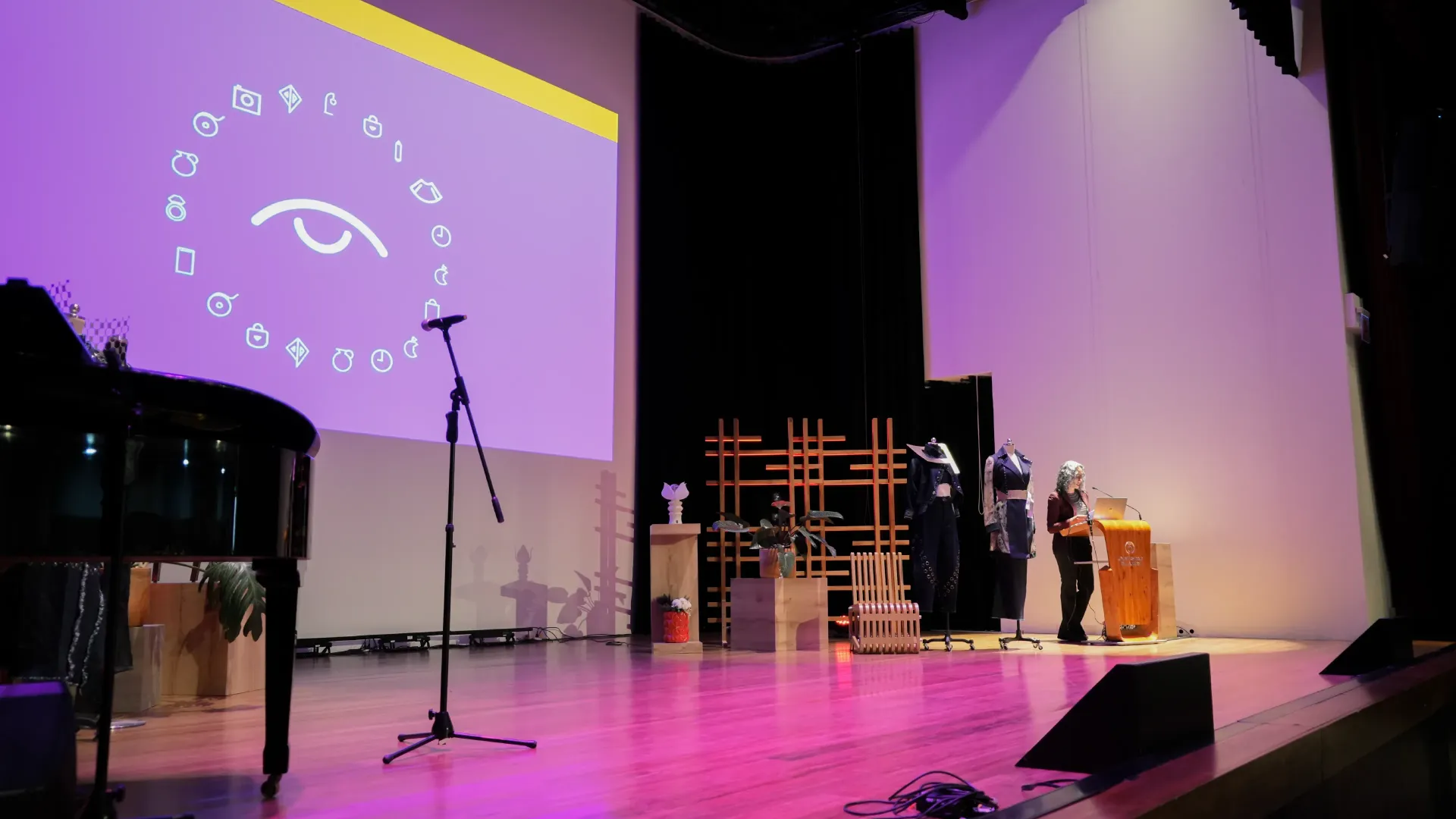 La Facultad de Diseño y Arte inaugura un nuevo ciclo académico
