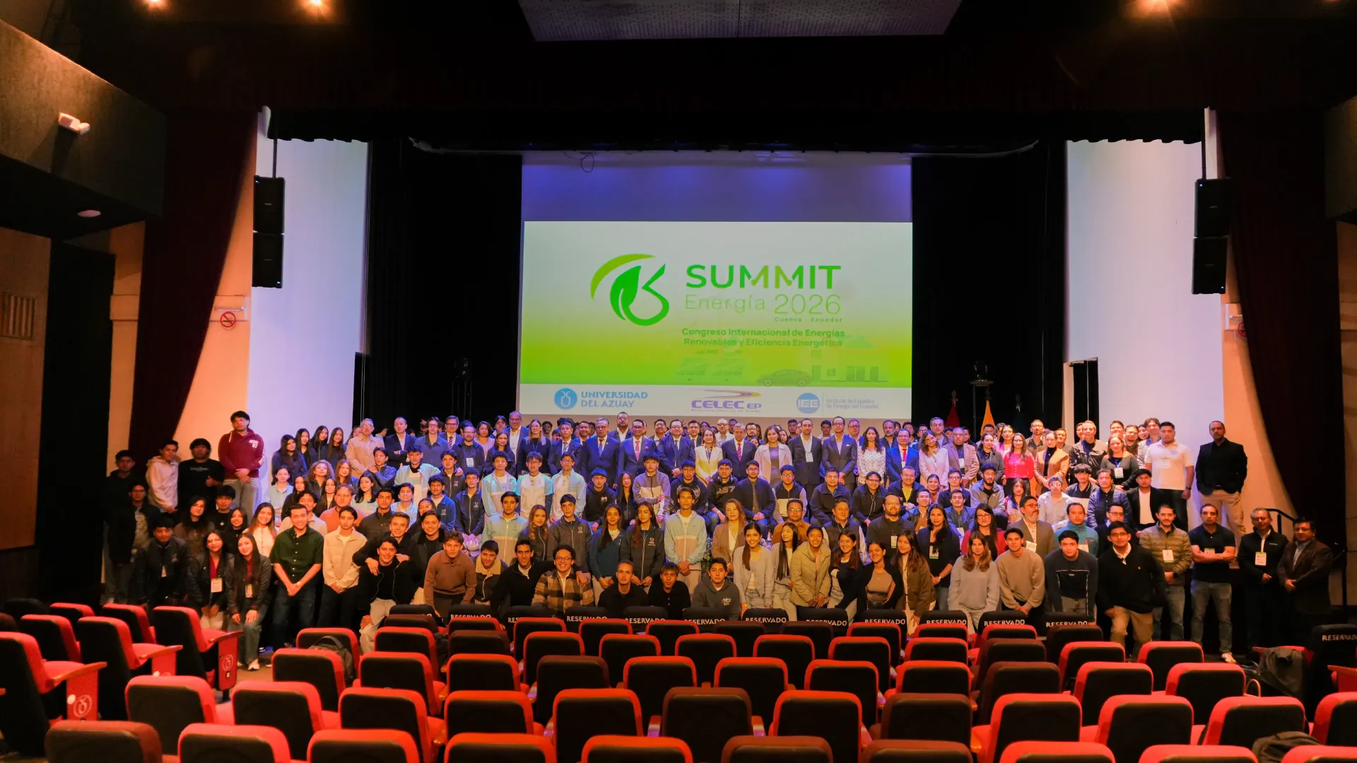 La Universidad del Azuay inauguró el Congreso Internacional de Energías Renovables y Eficiencia Energética Summit 2026