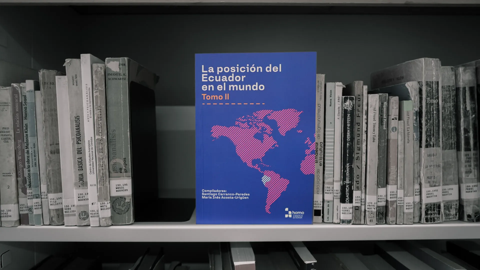 La Universidad del Azuay presentó el libro La posición del Ecuador en el mundo: Tomo II