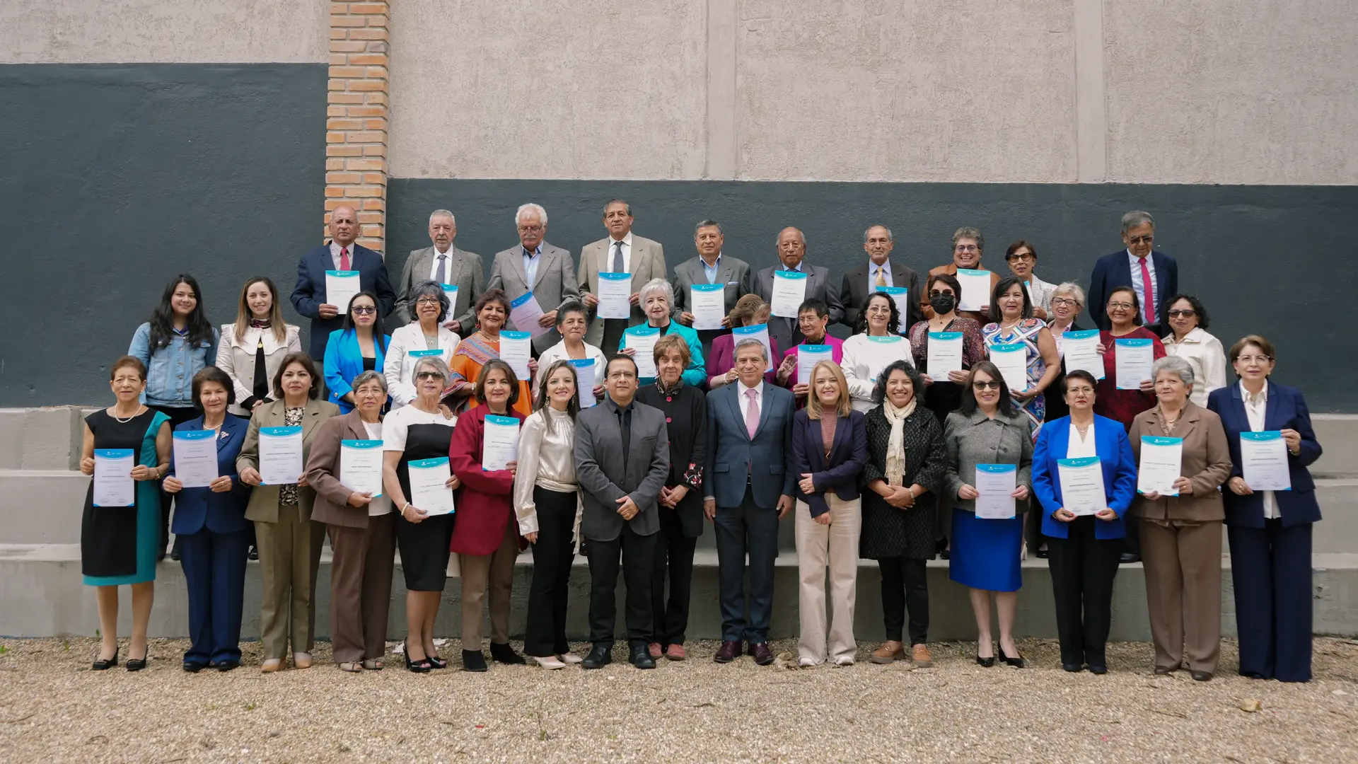 Universidad de Autocuidado del Adulto Mayor: evento de clausura
