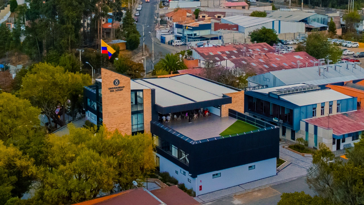 Facultad de Ciencia y Tecnología - Universidad del Azuay