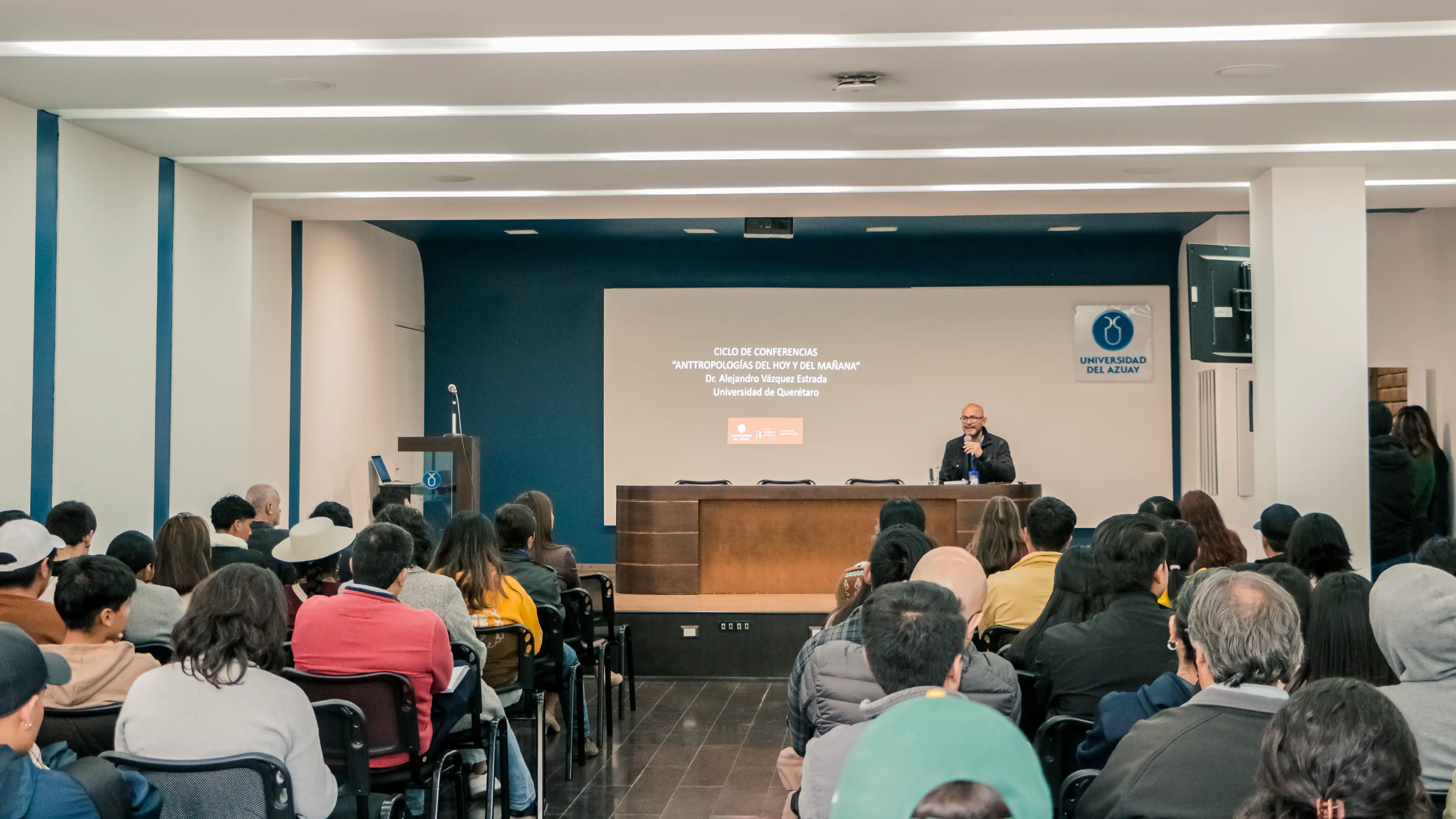 Inicio del ciclo de conferencias “Antropologías de hoy y del mañana”. Una mirada de Alejandro Vázquez Estrada 