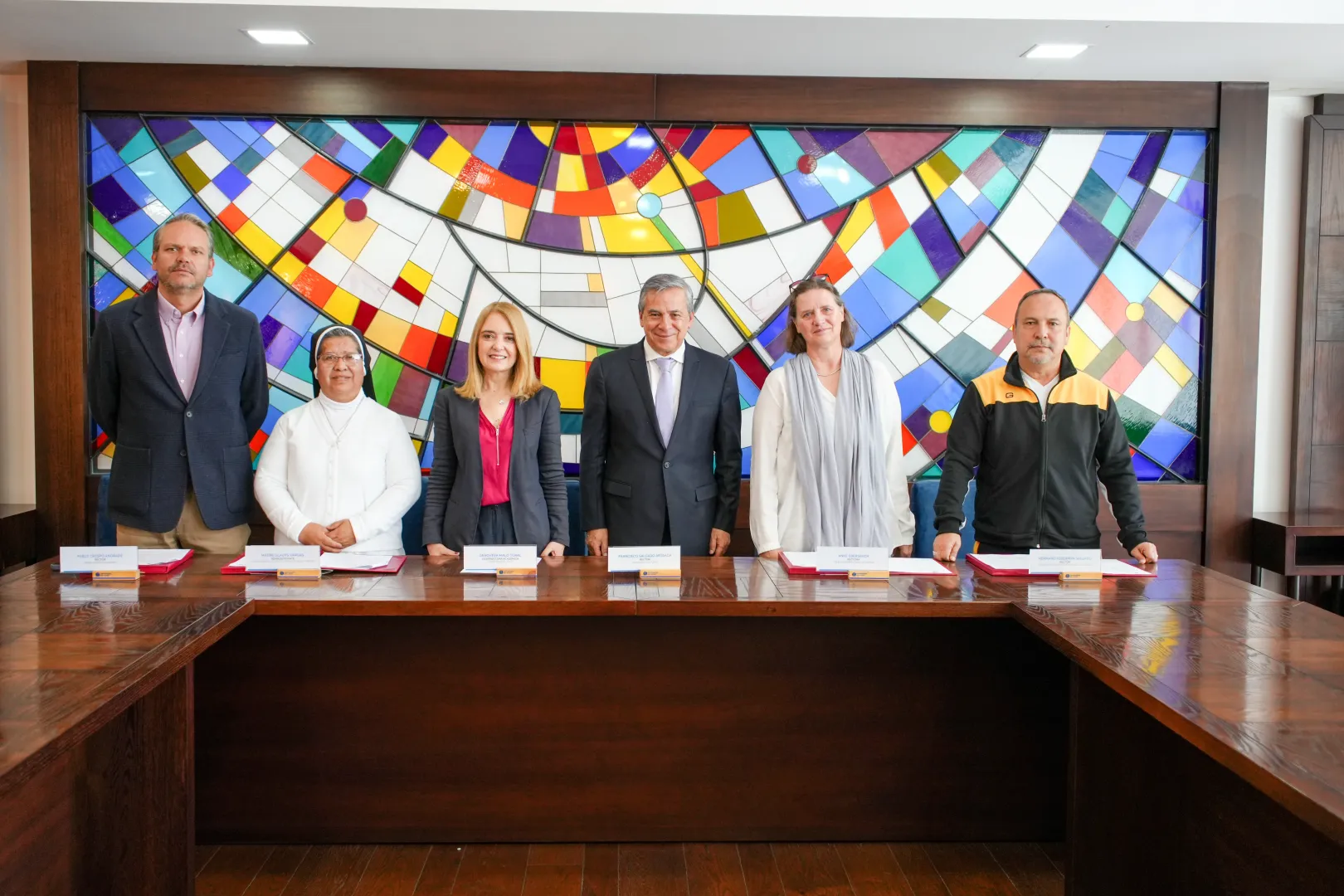 La UDA firma convenios con cuatro colegios de la ciudad para fortalecer la colaboración institucional