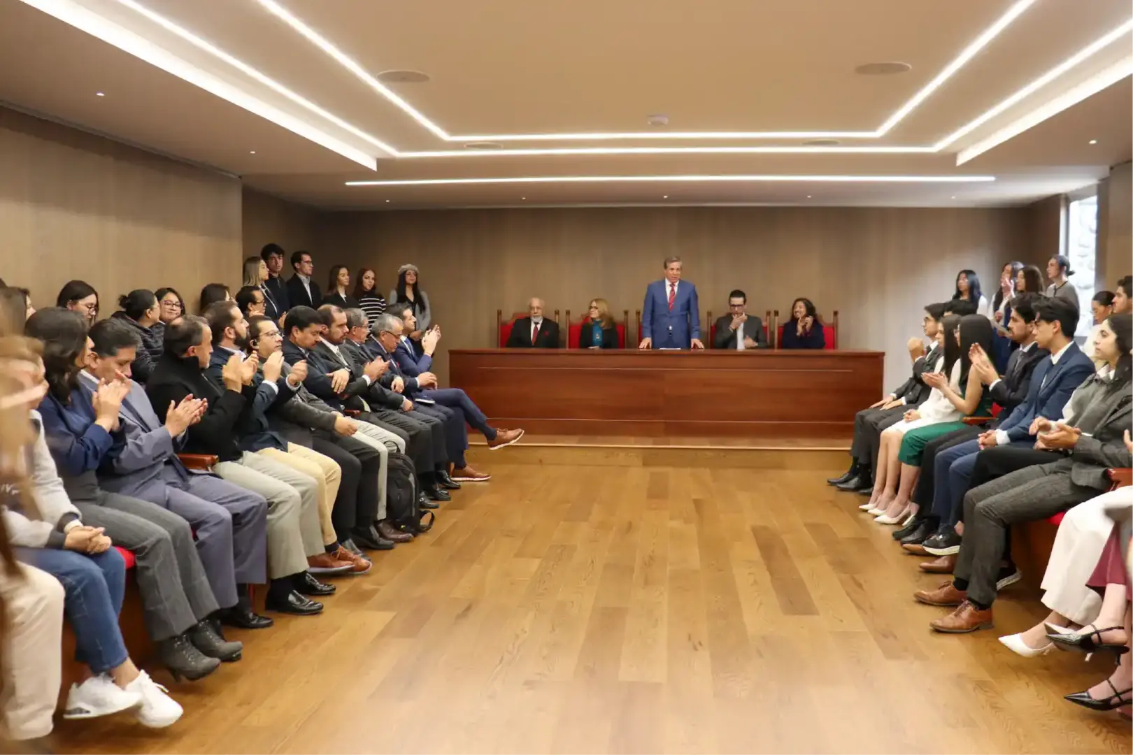 Posesión de los nuevos representantes a los Órganos de Cogobierno